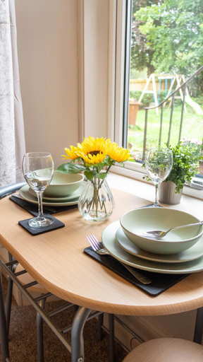 Others 4, Renton Apartment , West Dunbartonshire