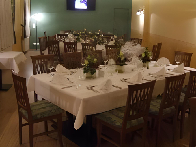 Others 4, Hotel-Garni Martinek, Baden