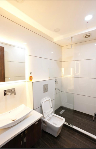 Bathroom, Cyber Vista, Gurgaon