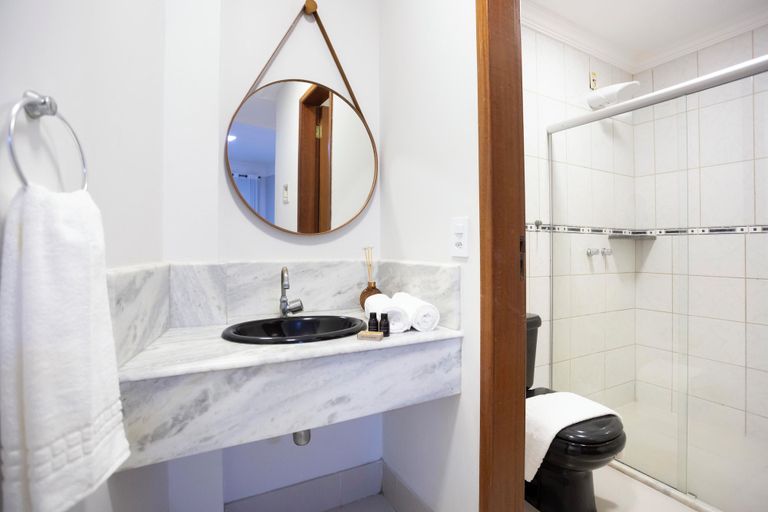 Bathroom 3, Pousada Timoneiro, Vila Velha