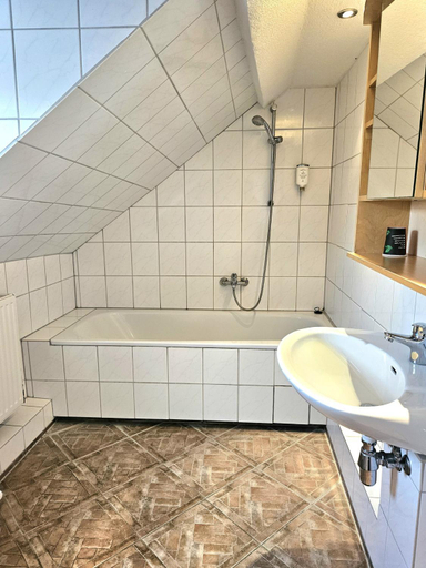 Bathroom 4