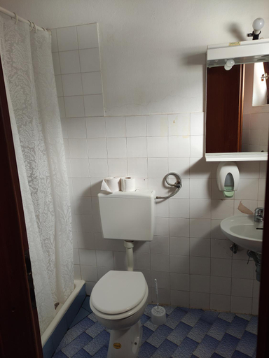 4, Rooms Retro by the Sea, Starigrad