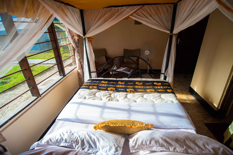 Tanganyika Coastal Campsite Room Type - Safari Chalet