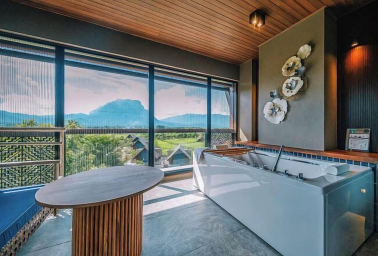Bathroom 17