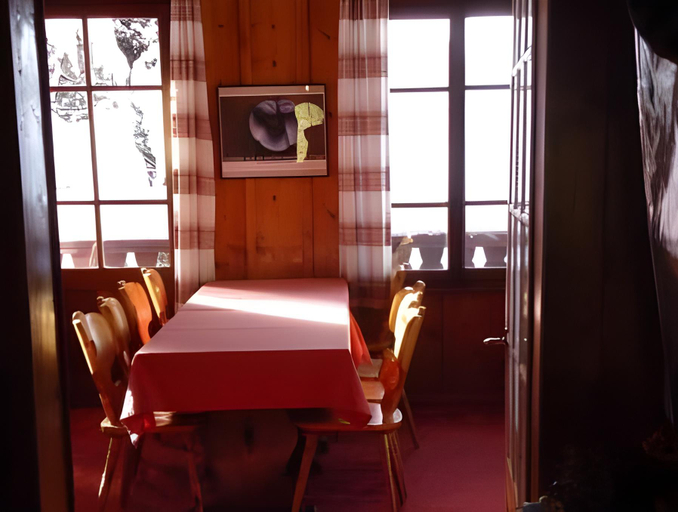 Bedroom 4, Hotel les Touristes, Entremont