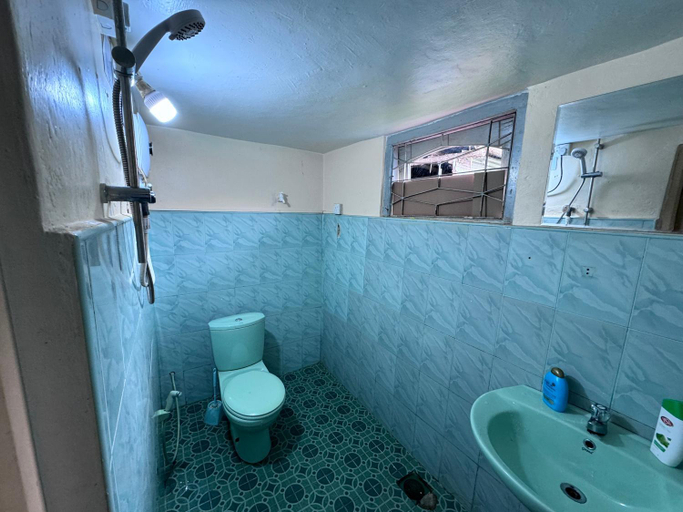 Bathroom 3, Trinity Guest-Inn, Nuwara Eliya