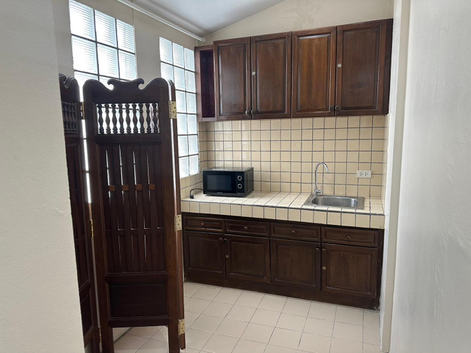 Dining Room 16