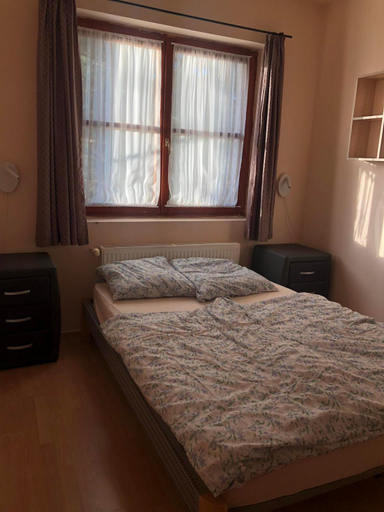 Bedroom 2, Poczko Apartman, Eger