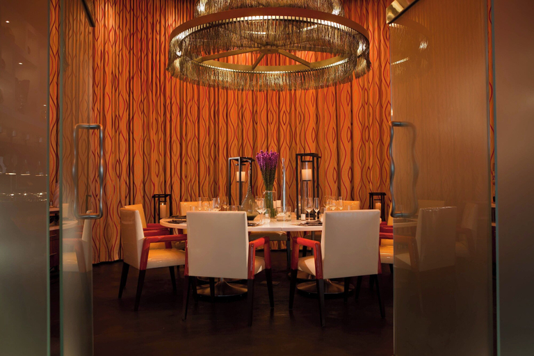 Food & Drinks 5, Renaissance Arlington Capital View Hotel, Arlington