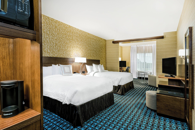 Bedroom 3, Fairfield Inn & Suites by Marriott Van Canton Area, Van Zandt