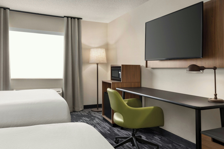 Bedroom 3, Fairfield Inn & Suites Findlay, Hancock