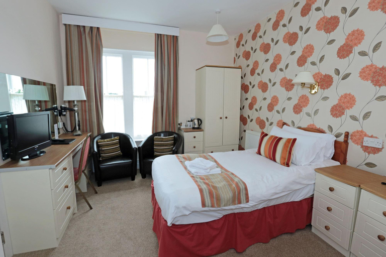 Bedroom 3, Lion Hotel and Studio Apartments, Gwynedd