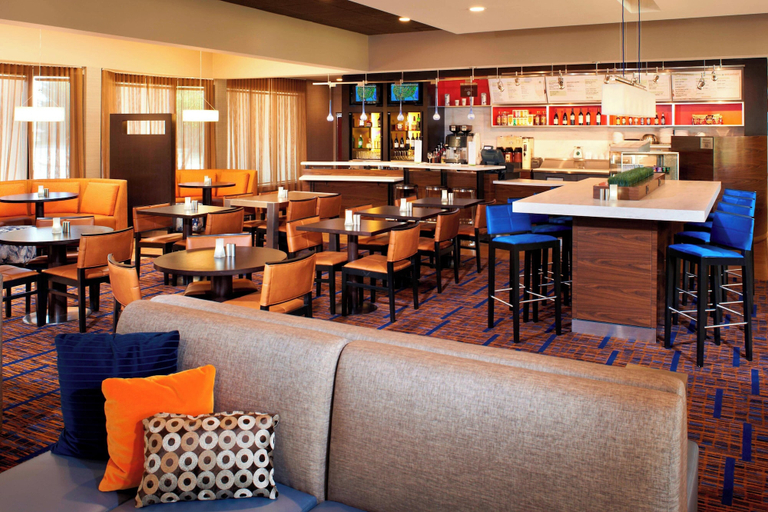 Food & Drinks 5, Courtyard by Marriott Rockford, Winnebago