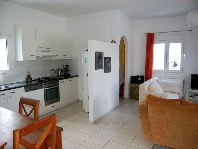 Others 4, Enticing Villa in Loutra with Private Pool & Garden near Beach, Crete