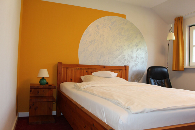 Bedroom 14
