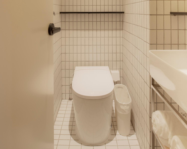 Bathroom 3, Hi Cozy Youth Hostel East Nanjing Road & The Bund, Shanghai
