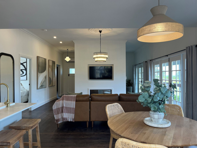 Dining Room 5