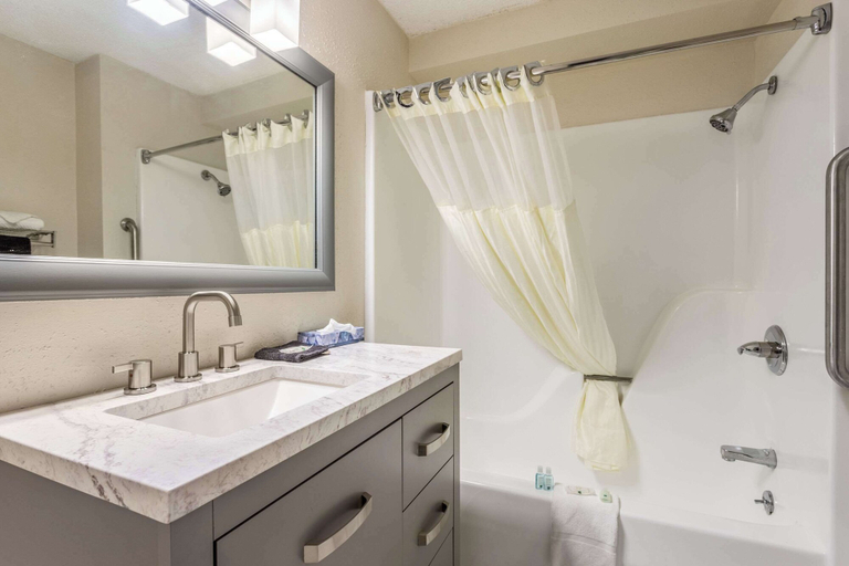 Bathroom 6
