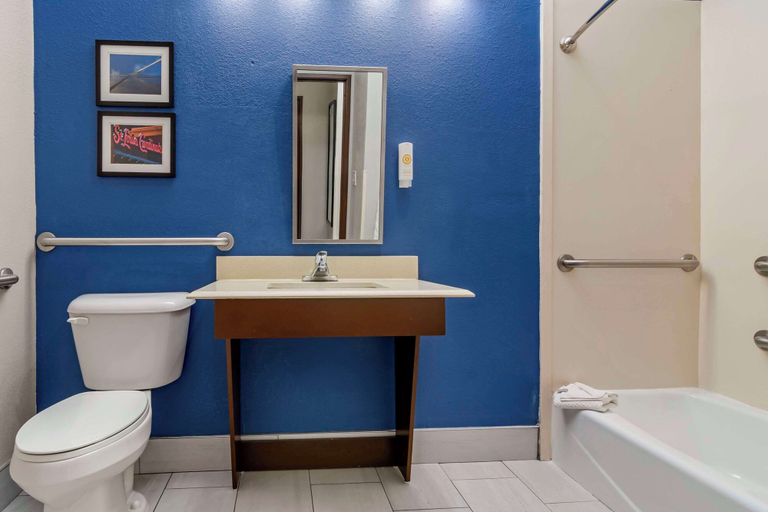 Bathroom 12