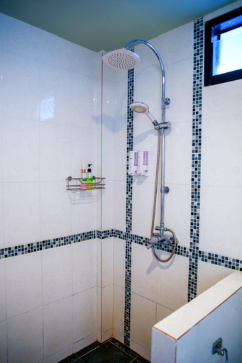 Bathroom 2, Laemson Resort, Ko Phangan