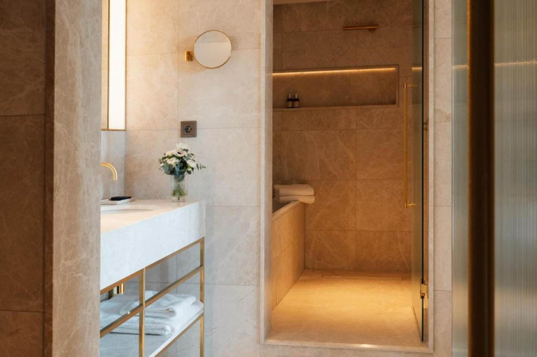 Bathroom 5, Almanac Palais Vienna, Wien