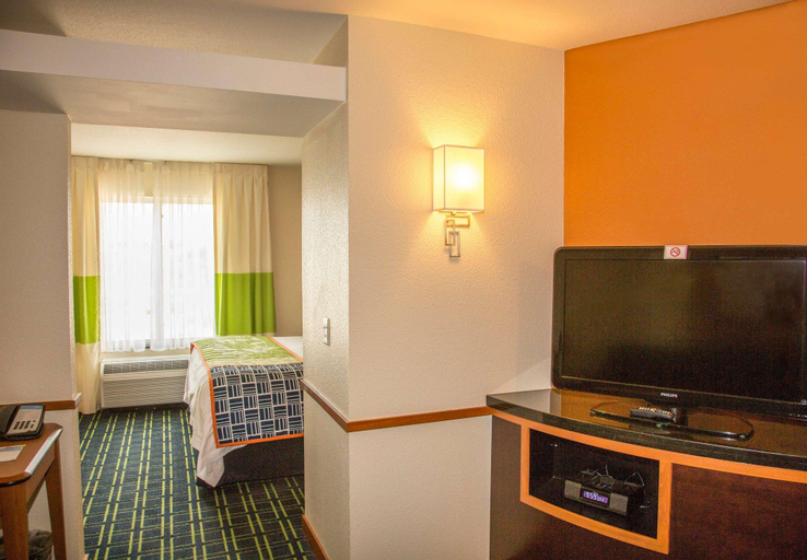 Others, 페어필드 인 & 스위트 바이 메리어트 칼즈배드(Fairfield Inn & Suites Carlsbad), Eddy