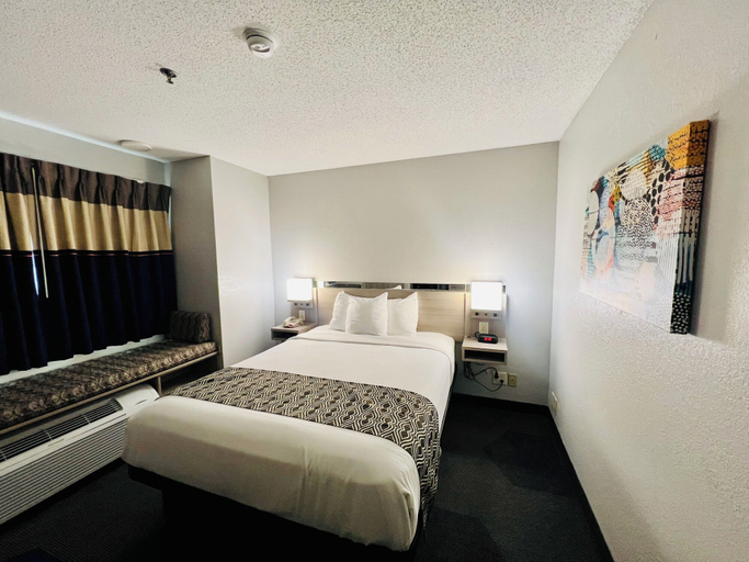Bedroom 3, Microtel Inn by Wyndham Georgetown, Scott