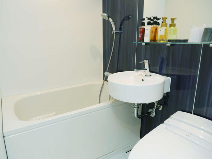 Bathroom 19