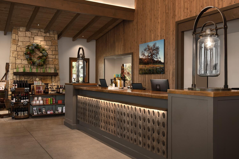 Public Area 2, Sun Outdoors Paso Robles, San Luis Obispo