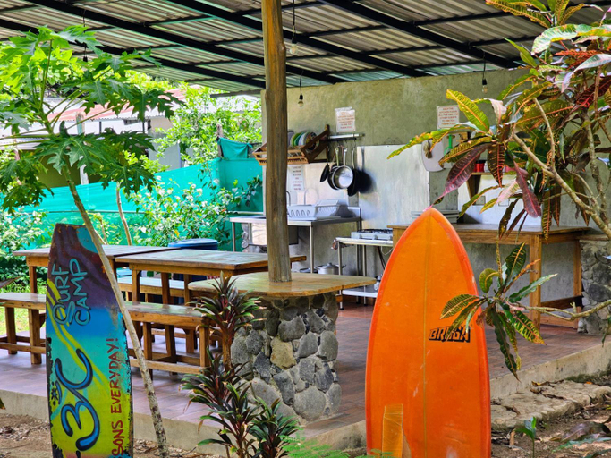 Food & Drinks, Don Jon's Surf and Yoga Lodge, Puntarenas