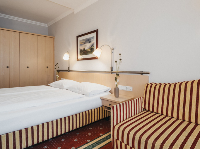 Bedroom 4, Sporthotel Royer, Liezen