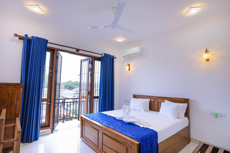 Others 5, d marit Motel, Negombo