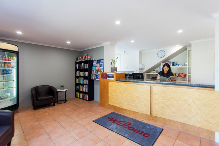 Public Area, Kings Park Motel, Subiaco