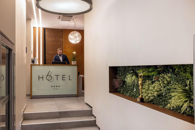 Public Area 3, Hôtel 66, Alpes-Maritimes
