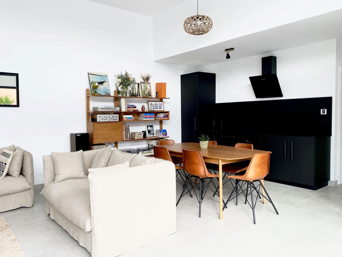 Kitchen 5, Oasis Blue Perpignan Canet, Pyrénées-Orientales