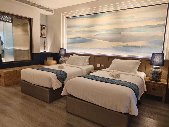 Bedroom 8