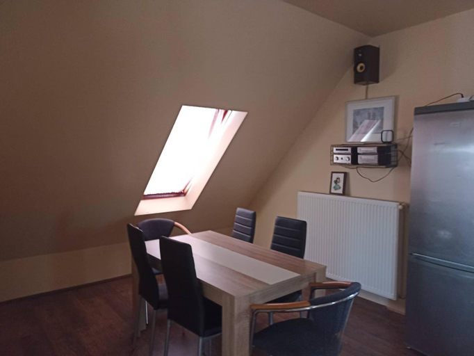 Others 5, Poczko Apartman, Eger