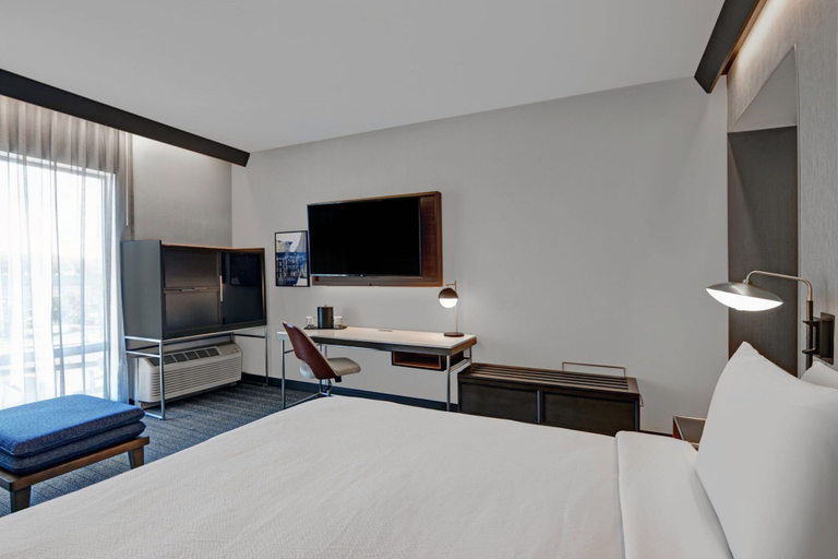 Bedroom 3, Courtyard by Marriott Hamilton, Mercer
