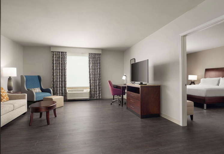 Bedroom 2, Hilton Garden Inn Bossier City, LA, Bossier