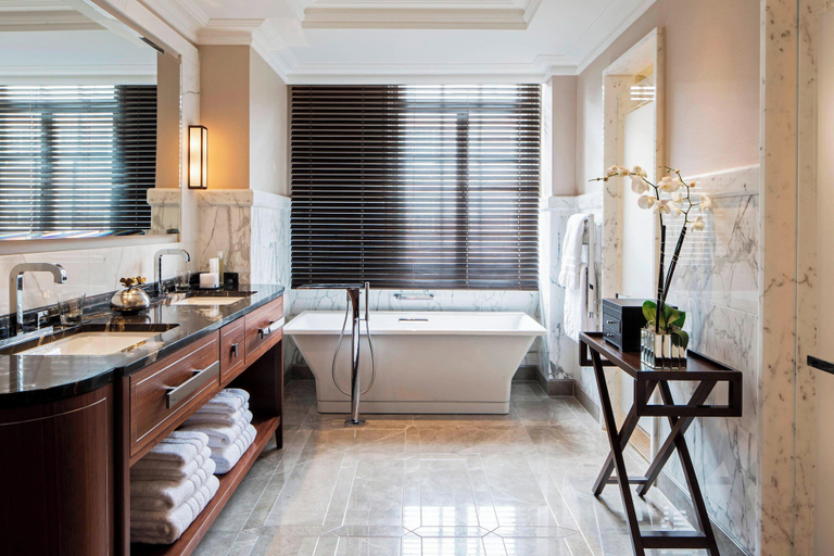 Bathroom 5, JW Marriott Grosvenor House London, London