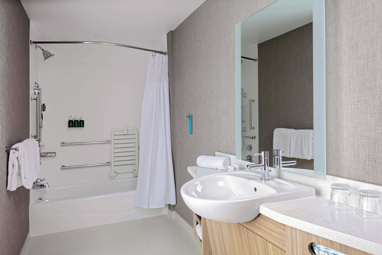 Bedroom 5, SpringHill Suites by Marriott Kansas City Plaza, Jackson