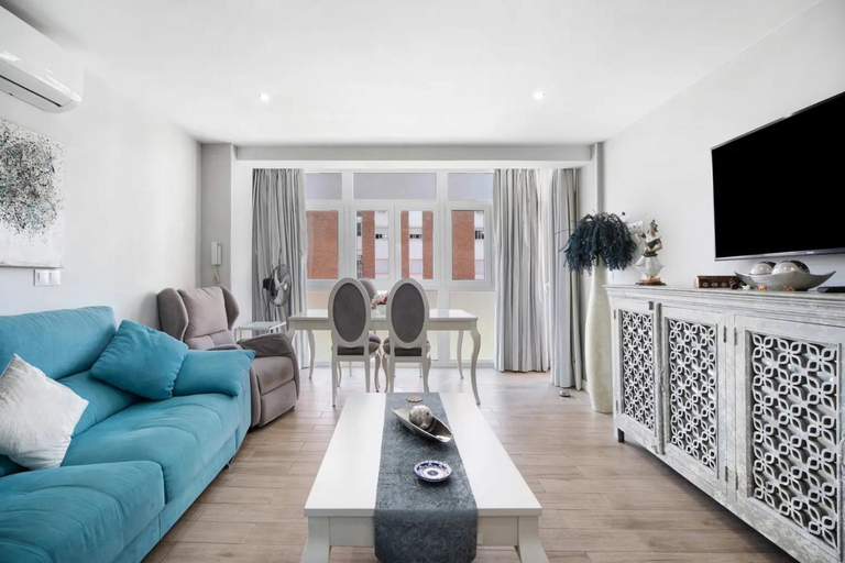 Others 4, Cozy Room in Stylish Flat Just Steps from the Beach, Cádiz