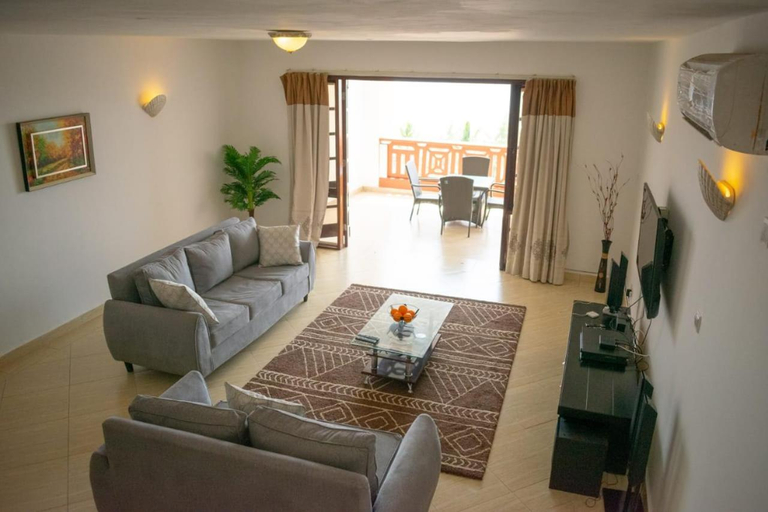 Others 3, La Mera Beachfront Apartment, Kisauni