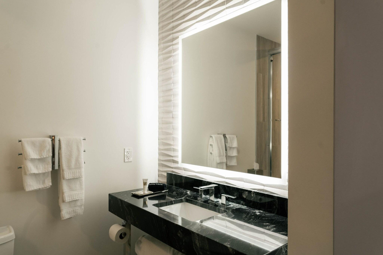 Bathroom 4, The Kindler Hotel, Lancaster