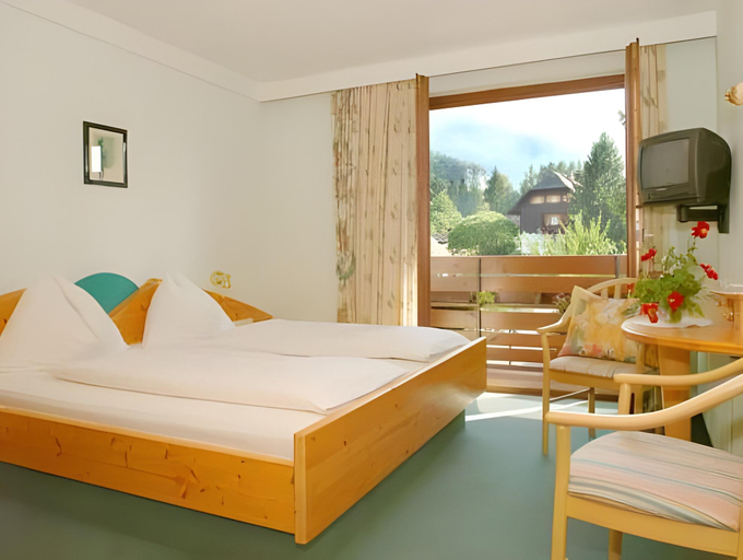 Bedroom 9