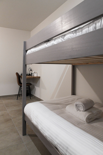 Bedroom 3, Hotel Le Belmont - Brasserie Du Guiers, Savoie