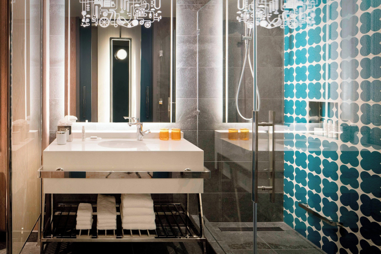 Bathroom 5, Hotel Nia, Autograph Collection, San Mateo