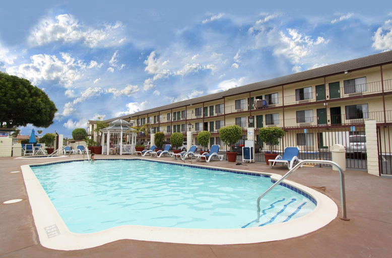 Best Western Surf City, Orange