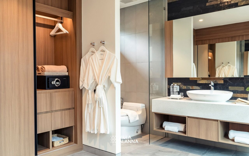 Bathroom 4, VILLA ALANNA Phuket, Pulau Phuket