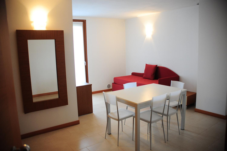 Others 4, Suite Maria Residence, Udine